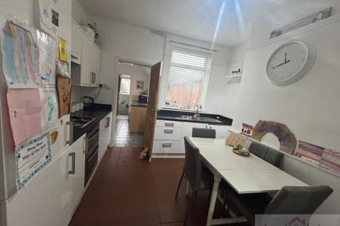 03836ade-8a70-409b-9182-08f606dfd738