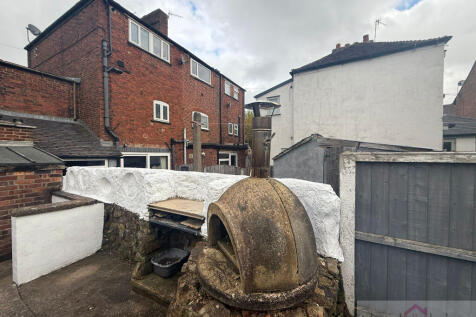 1f835568-f4c3-4e47-be82-aa609cee24be