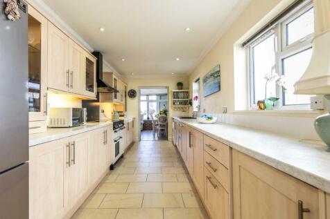 Cranleigh Avenue45.jpg