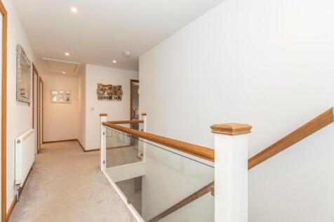 84 Wicklands Avenue34.jpg