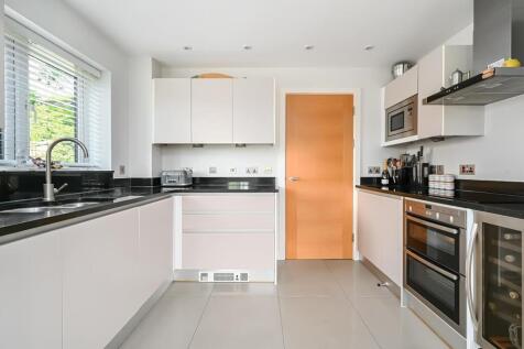 Longhill road, BN2 (10).jpg