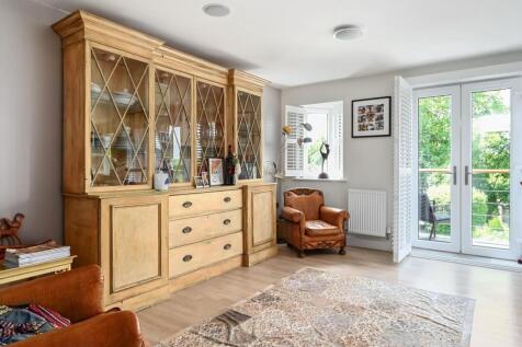 Longhill road, BN2 (13).jpg
