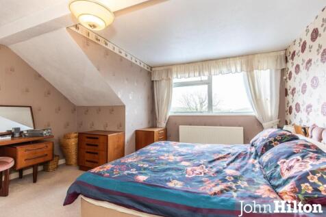 Martyns Close Watermark36.jpg