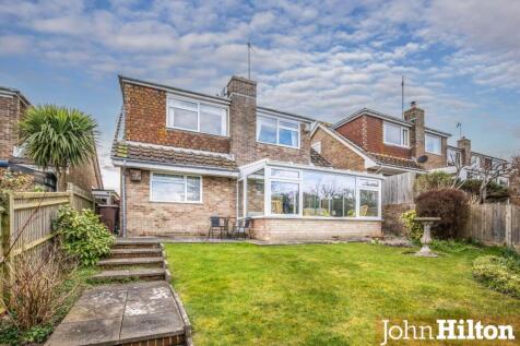 Martyns Close Watermark11.jpg