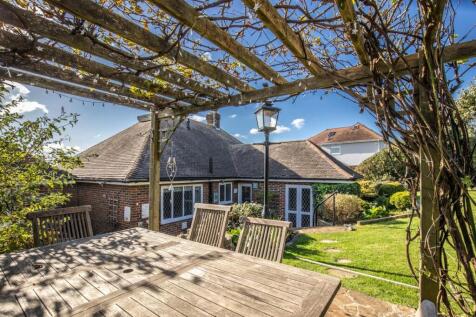 Ashdown Avenue21.jpg