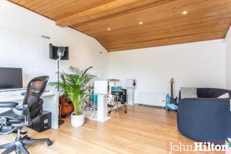 Burnham Close43.jpg