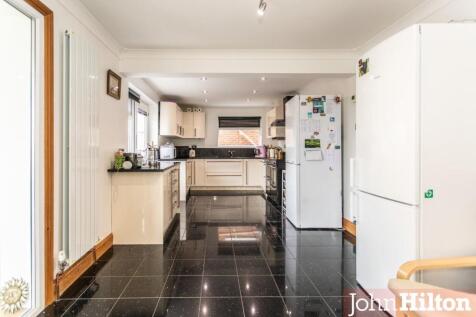 7 Burnham Close33.jpg