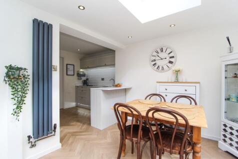 Dining/Family Room