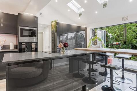 Open Plan Kitchen/Dining/Family Room