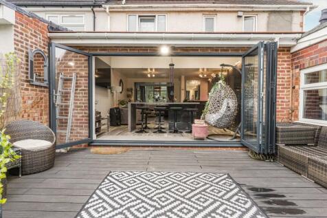 Open Plan Kitchen/Dining/Family Room
