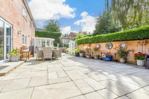 Patio / Decking