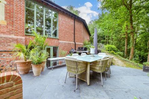Patio / Decking