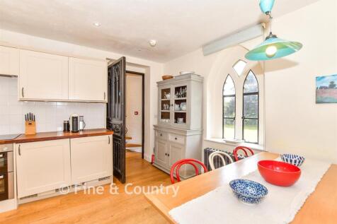 Kitchen/ Breakfast Room