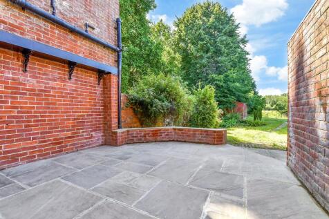 Patio / Decking