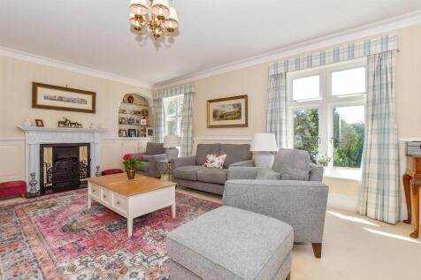 Living/ Dining Room