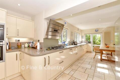 Kitchen/ Breakfast Room