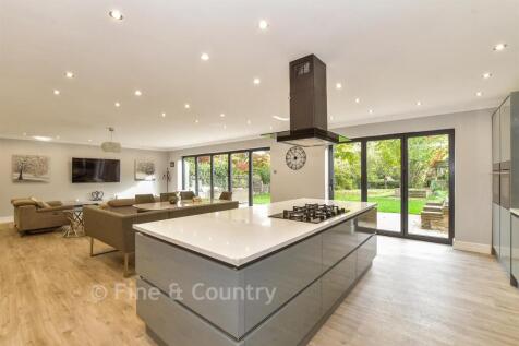 Kitchen/ Dining/ Family Room