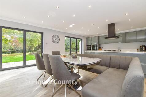 Kitchen/ Dining/ Family Room