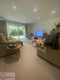 LOUNGE.jpeg