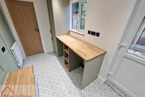 Utility/Cloak Room