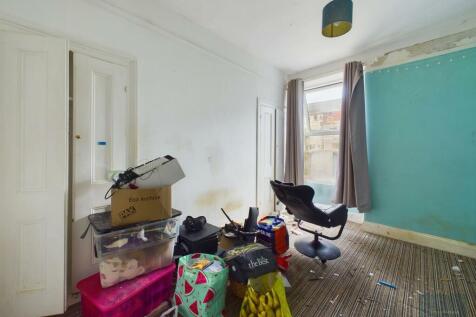 CAM02549G0-PR0178-ST
