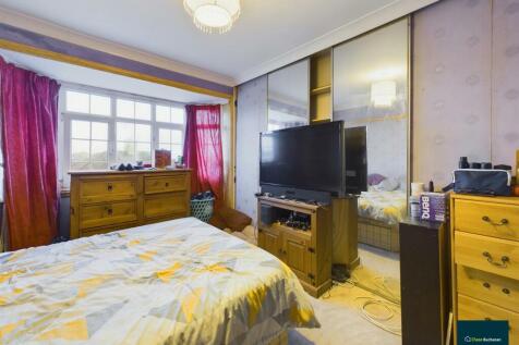 CAM02549G0-PR0092-ST