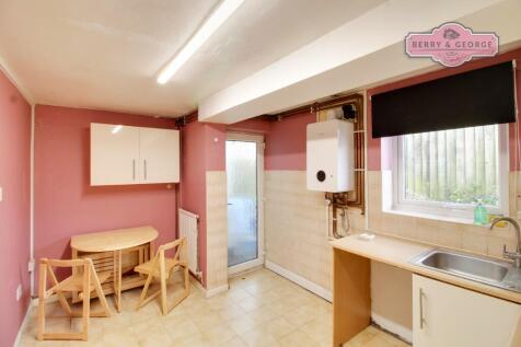 KITCHEN / DINER