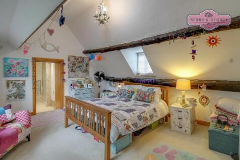 ANNEX MAIN BEDROOM