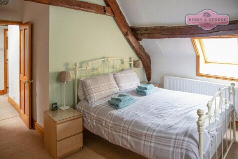 COTTAGE ONE