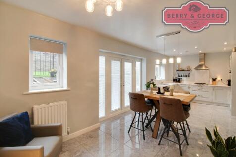 FAMILY AREA / DINER