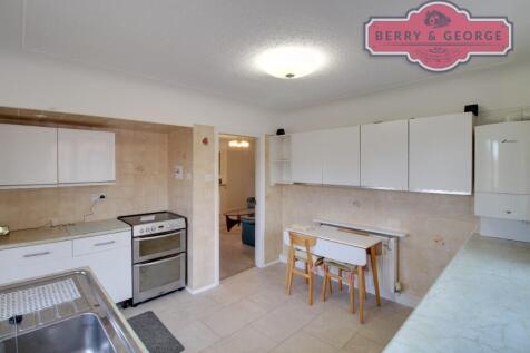 KITCHEN / BREAKFAST