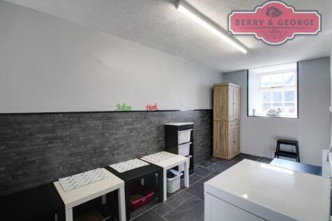 UTILITY/ BED/ OFFICE