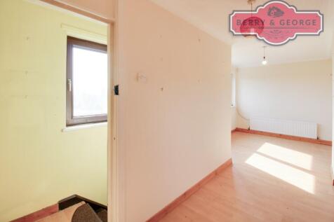 2ND FLOOR LANDING