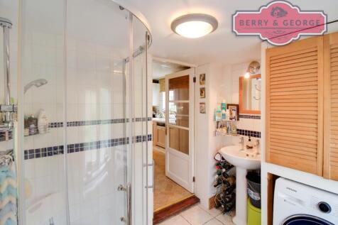 ANNEX SHOWER