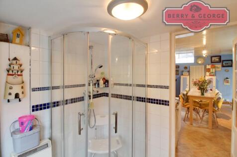 ANNEX SHOWER