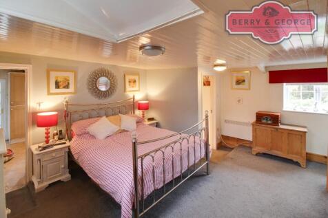 ANNEX BEDROOM