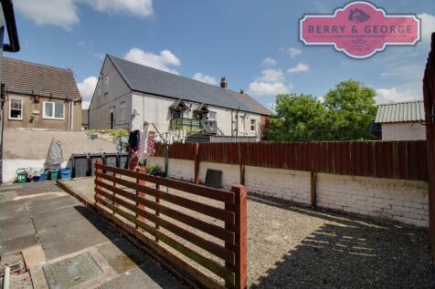 REAR GARDEN AREA