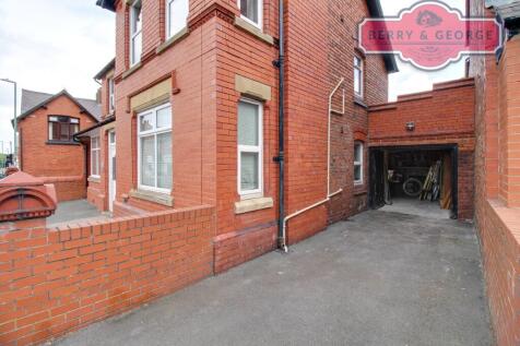 ATTACHED GARAGE
