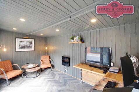 OFFICE / STUDIO