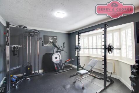GYM / SNUG