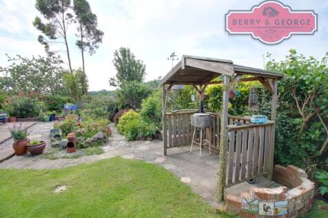 BBQ HUT