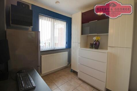 BED 4 / OFFICE