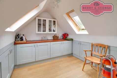 XTRA KITCHEN AREA