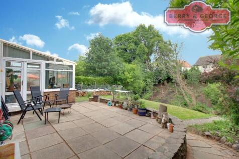 REAR PATIO