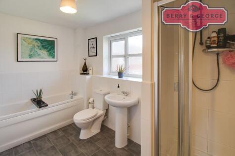 KACK/JILL BATHROOM