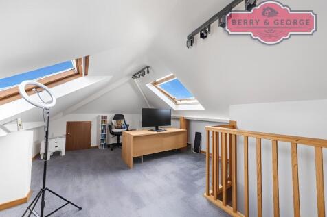 ATTIC ROOM