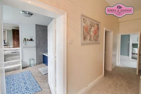 INNER HALL 1st FLOOR