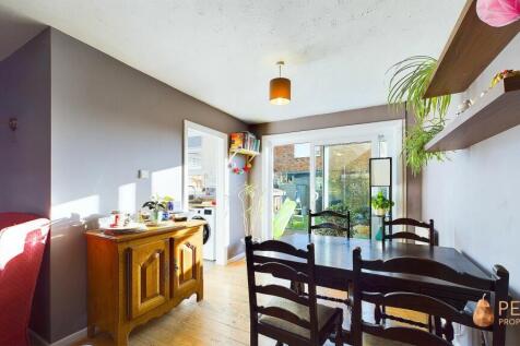 Living &amp; Dining Room