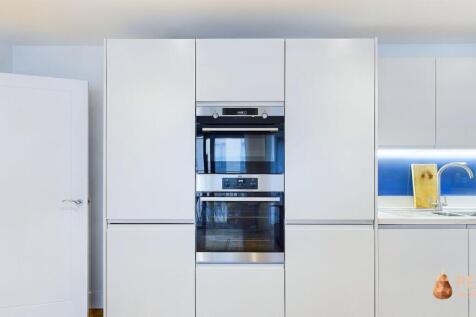 Kitchen/Living Area