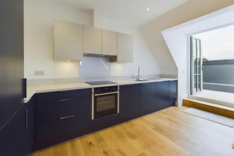 Open Plan Kitchen/Living Area